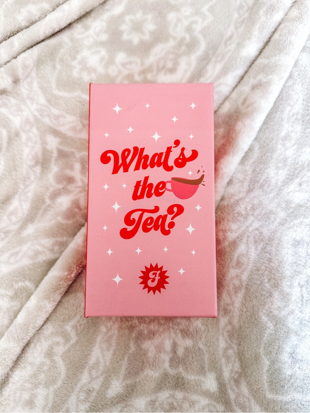 XO Fetti What’s the Tea? Adult Party Card Game